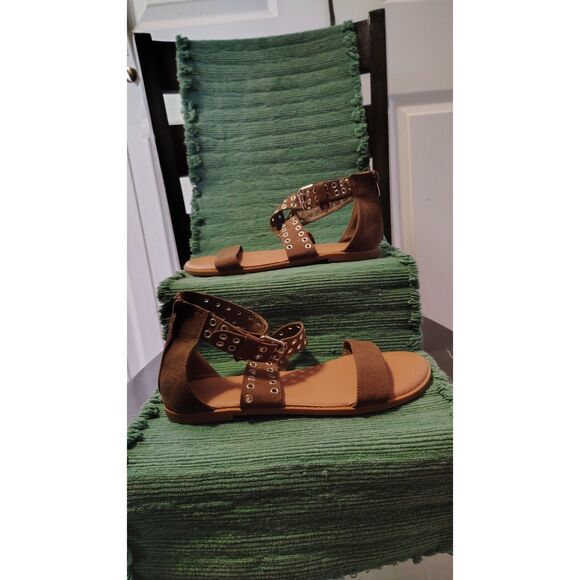 Torrid 8.5 Brown Open Toe Gladiator Sandals - Picture 2 of 9